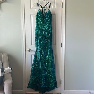Size 6 Sequin dress by Ellie Wilde